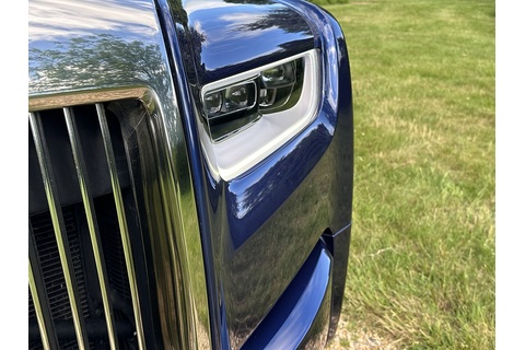 6.7 V12 Saloon 4dr Petrol Auto Euro 6 (570 ps)