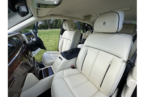 6.7 V12 Saloon 4dr Petrol Auto Euro 6 (570 ps)