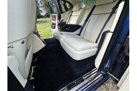 6.7 V12 Saloon 4dr Petrol Auto Euro 6 (570 ps)