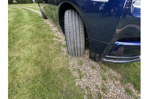 6.7 V12 Saloon 4dr Petrol Auto Euro 6 (570 ps)