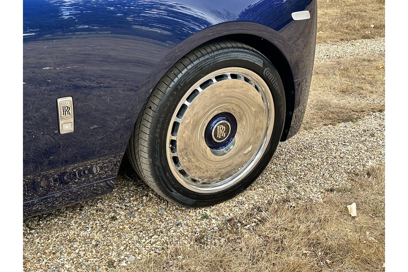 Rolls-Royce Phantom V12 - U369