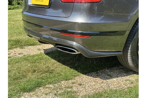 6.0 W12 SUV 5dr Petrol Auto 4WD Euro 6 (s/s) (608 ps)
