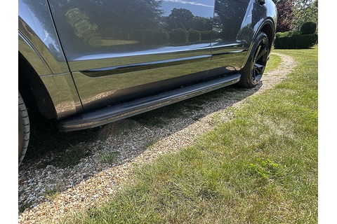 6.0 W12 SUV 5dr Petrol Auto 4WD Euro 6 (s/s) (608 ps)