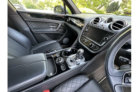 6.0 W12 SUV 5dr Petrol Auto 4WD Euro 6 (s/s) (608 ps)