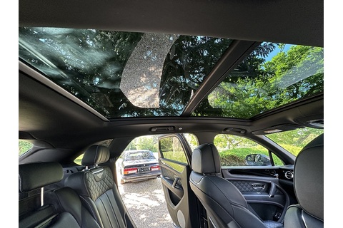 6.0 W12 SUV 5dr Petrol Auto 4WD Euro 6 (s/s) (608 ps)