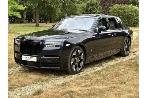 6.75 V12 Saloon 4dr Petrol Auto Euro 6 (571 ps)
