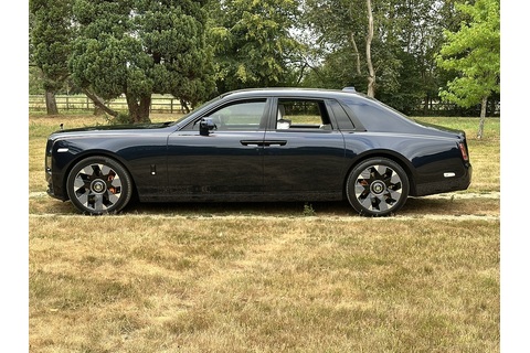 6.75 V12 Saloon 4dr Petrol Auto Euro 6 (571 ps)