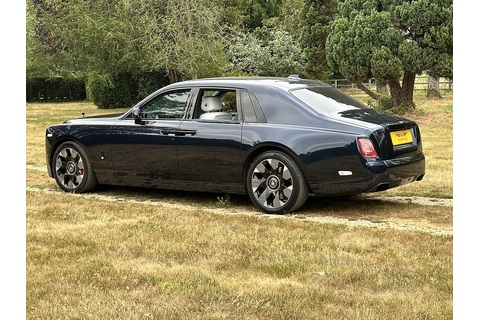 6.75 V12 Saloon 4dr Petrol Auto Euro 6 (571 ps)