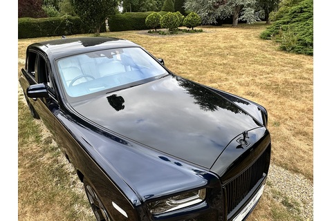 6.75 V12 Saloon 4dr Petrol Auto Euro 6 (571 ps)