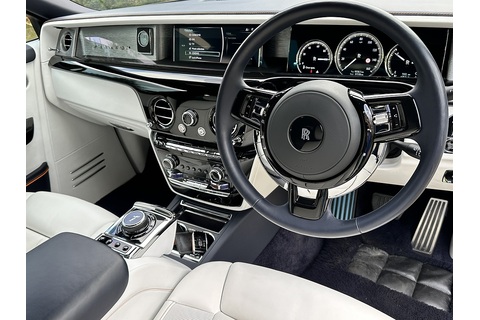 6.75 V12 Saloon 4dr Petrol Auto Euro 6 (571 ps)