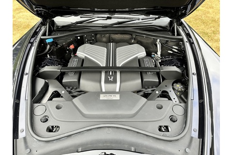 6.75 V12 Saloon 4dr Petrol Auto Euro 6 (571 ps)