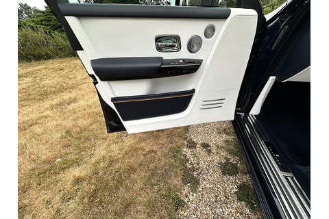 6.75 V12 Saloon 4dr Petrol Auto Euro 6 (571 ps)