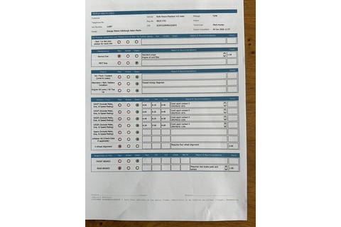 6.75 V12 Saloon 4dr Petrol Auto Euro 6 (571 ps)