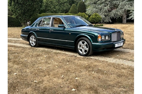 4.4 V8 Saloon 4dr Petrol Automatic (390 g/km, 350 bhp)