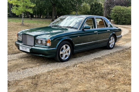 4.4 V8 Saloon 4dr Petrol Automatic (390 g/km, 350 bhp)