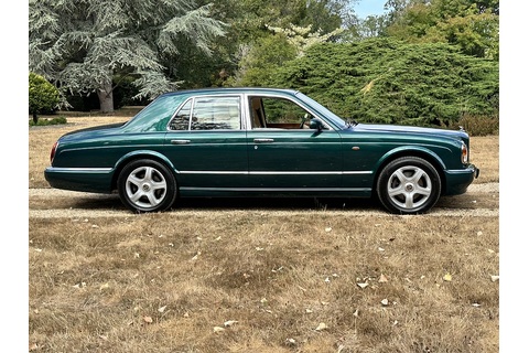 4.4 V8 Saloon 4dr Petrol Automatic (390 g/km, 350 bhp)