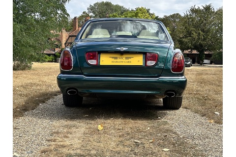 4.4 V8 Saloon 4dr Petrol Automatic (390 g/km, 350 bhp)