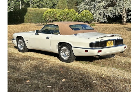 Convertible Saloon 5998 Automatic Petrol