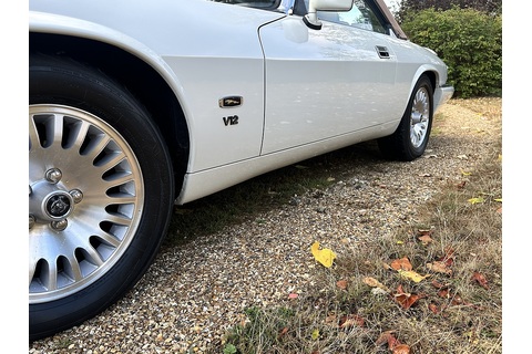 Convertible Saloon 5998 Automatic Petrol