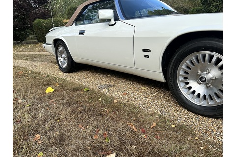 Convertible Saloon 5998 Automatic Petrol