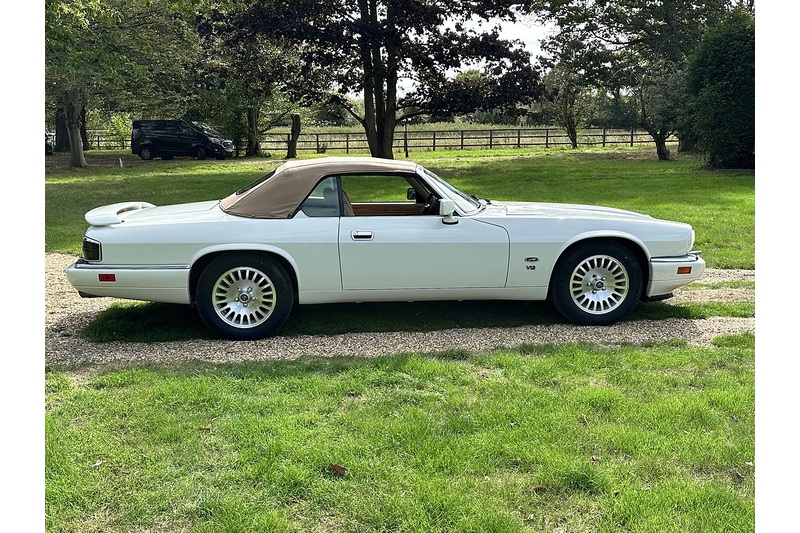 Jaguar XJS LHD Convertible - U392