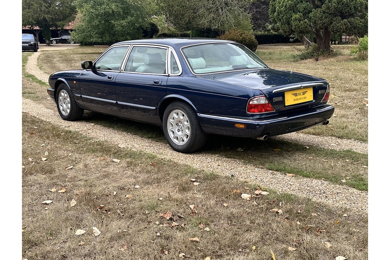 Jaguar V8 Xj SE  LWB Xj8 Se - U394