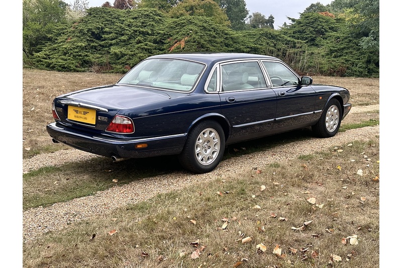 Jaguar V8 Xj SE  LWB Xj8 Se - U394