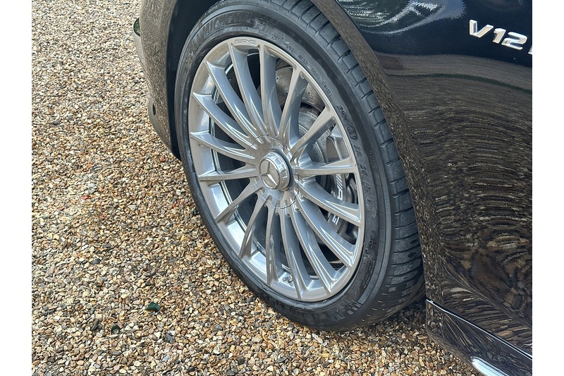 Mercedes-Benz S Class S65L V12 AMG LWB - U397