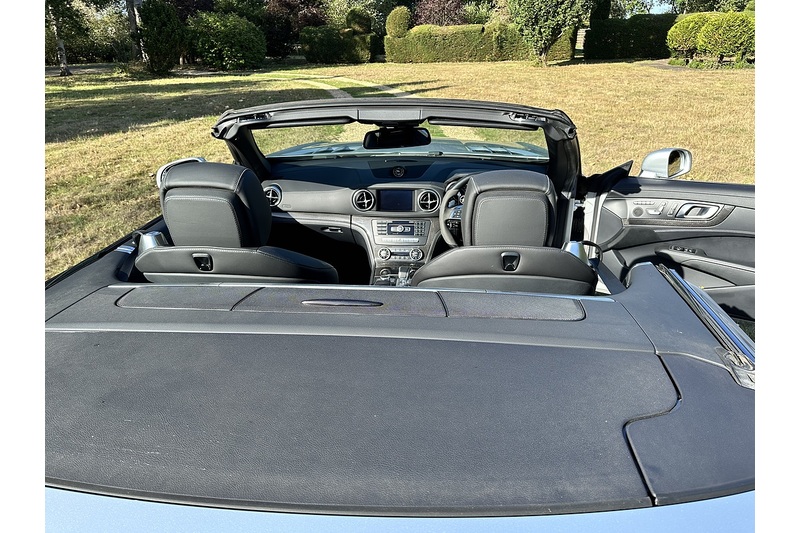 Mercedes-Benz SL SL63 V8 AMG - U398