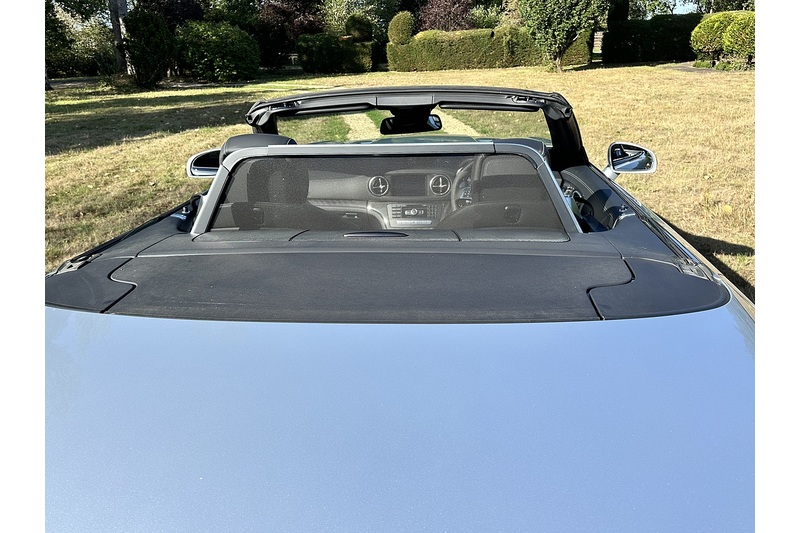 Mercedes-Benz SL SL63 V8 AMG - U398