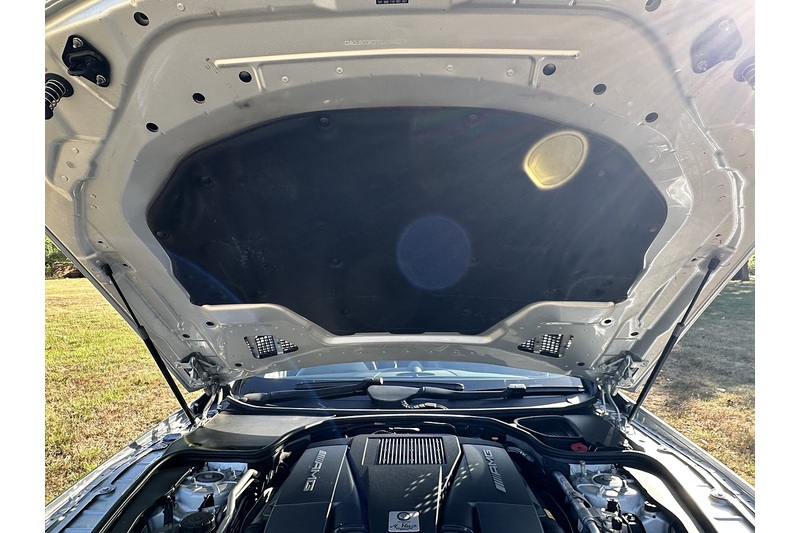 Mercedes-Benz SL SL63 V8 AMG - U398