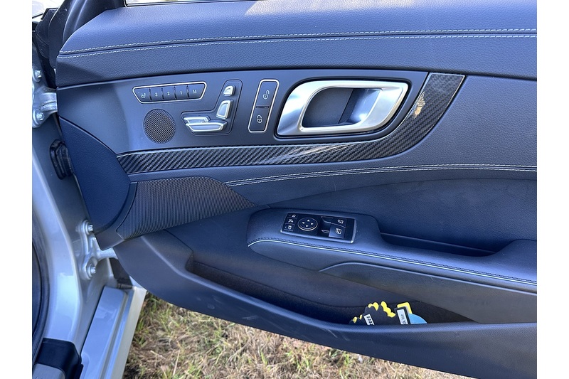 Mercedes-Benz SL SL63 V8 AMG - U398
