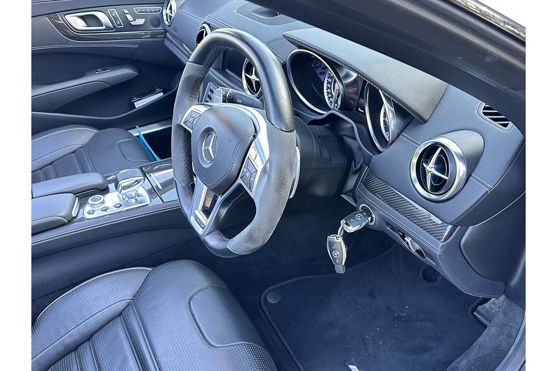 Mercedes-Benz SL SL63 V8 AMG - U398