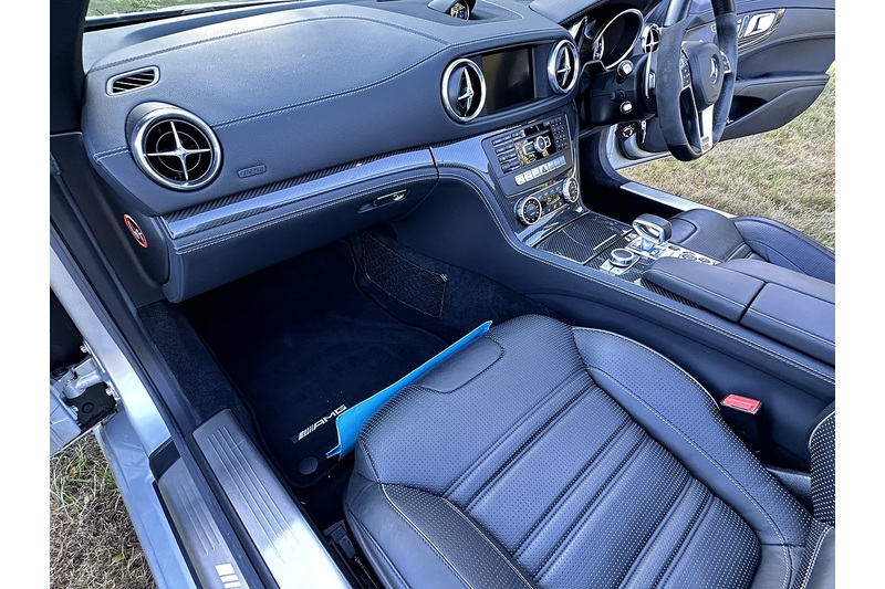 Mercedes-Benz SL SL63 V8 AMG - U398