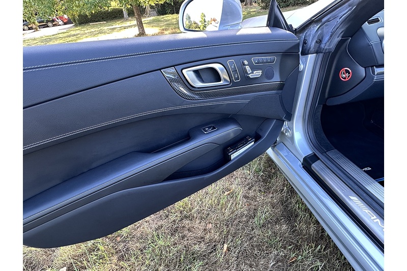 Mercedes-Benz SL SL63 V8 AMG - U398