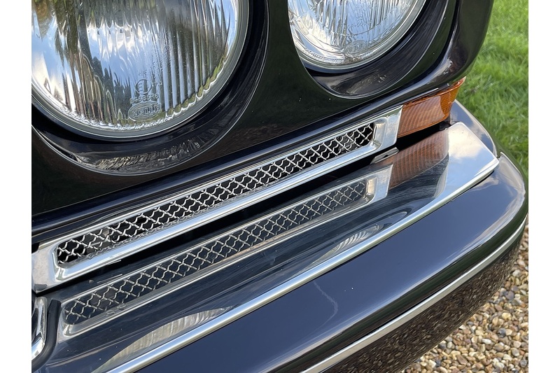 Bentley Azure  - U400