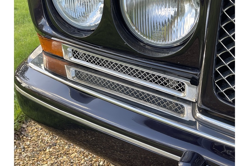 Bentley Azure  - U400