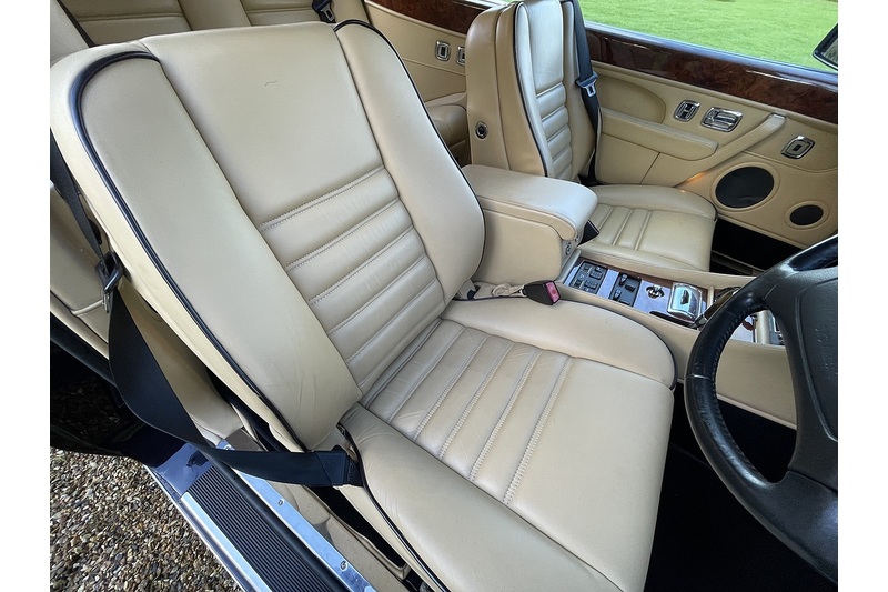 Bentley Azure  - U400
