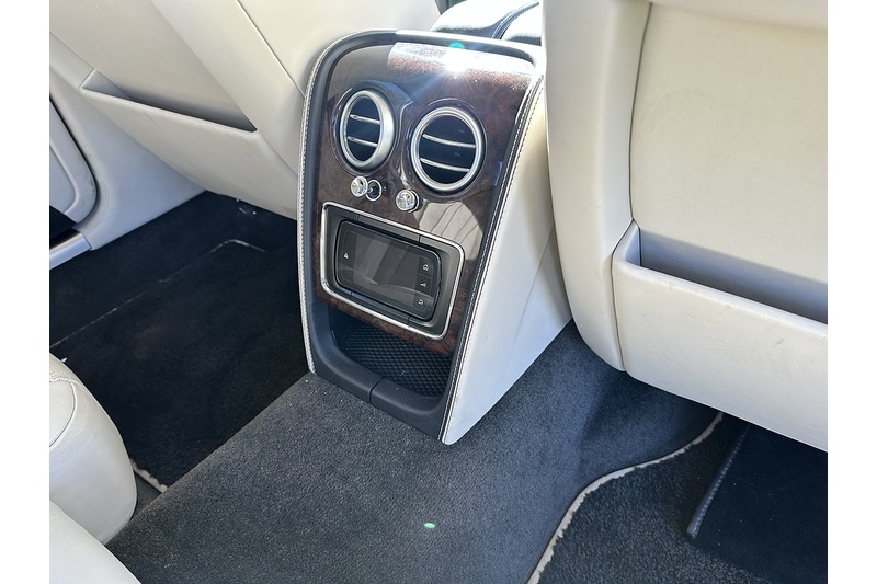 Bentley Flying Spur W12 - U401