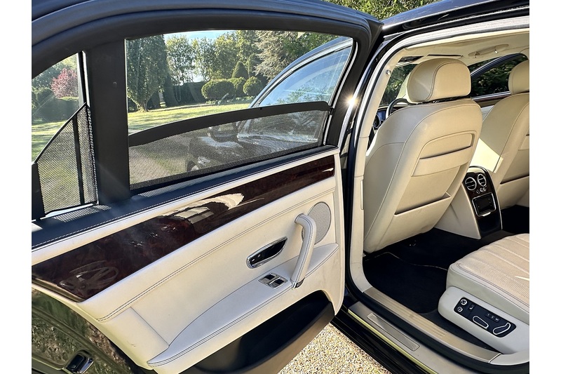Bentley Flying Spur W12 - U401