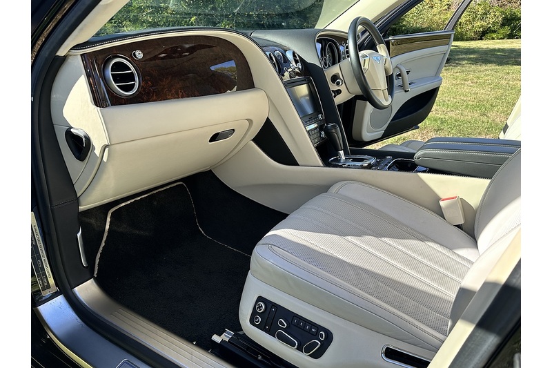 Bentley Flying Spur W12 - U401