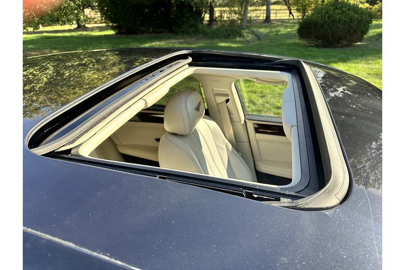 Bentley Flying Spur W12 - U401
