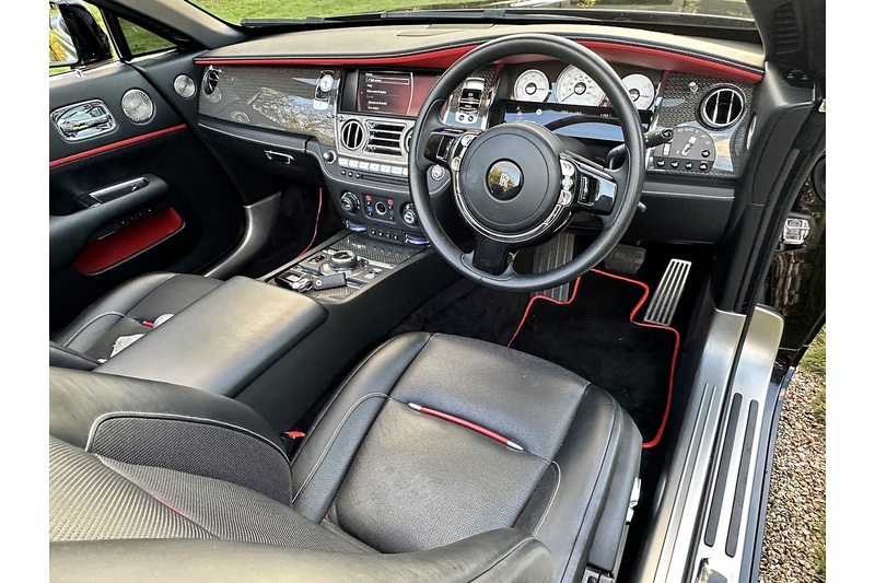 Rolls-Royce Black Badge Dawn V12 - U402