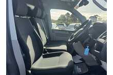 19/19 Volkswagen Transporter Highline 2 Panel Van Manual Diesel