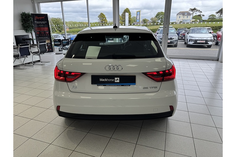 Audi Sportback Technik TFSI 1.0 5dr Hatchback Manual Petrol