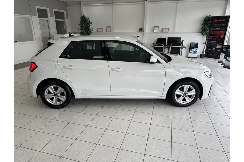 Audi Sportback Technik TFSI 1.0 5dr Hatchback Manual Petrol