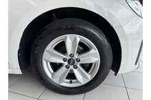 22/72 Audi A1 Sportback Technik TFSI 1.0 5dr Hatchback Manual