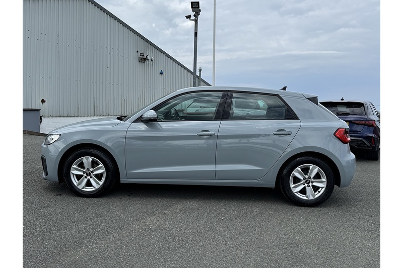 Audi Sportback Technik TFSI 1.0 5dr Hatchback Manual Petrol