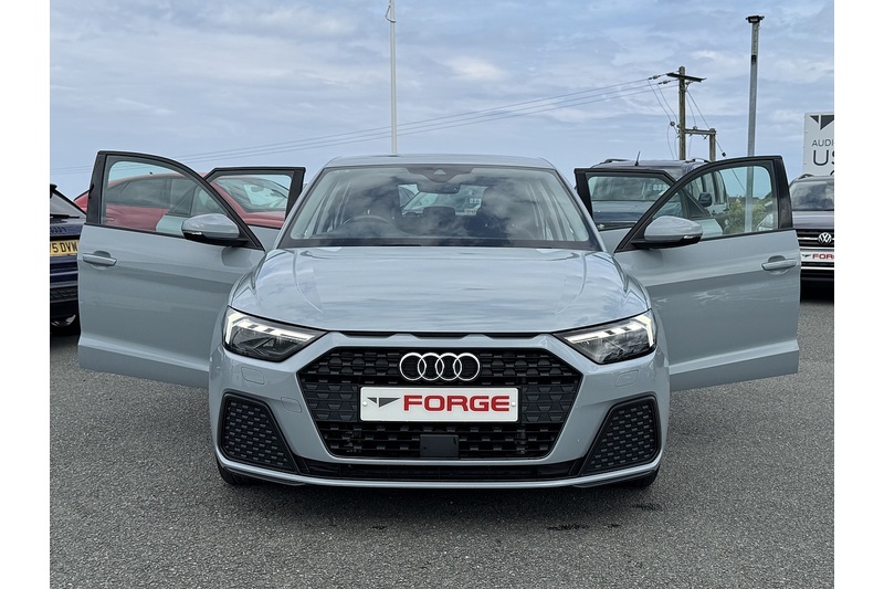 Audi Sportback Technik TFSI 1.0 5dr Hatchback Manual Petrol