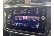 21/21 Volkswagen Tiguan R-Line TSI 150PS DSG 5DR SUV